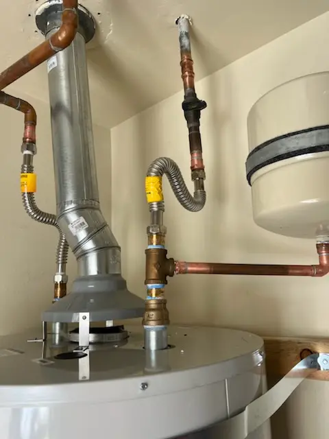 Water heater installation and plumbing repair in Lisbon Manor